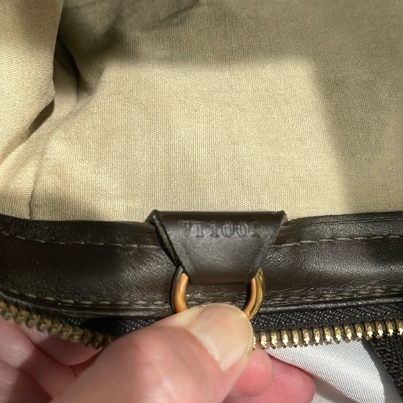 Authentic Louis Vuitton Mini Lin Josephine GM - Picture 11 of 17